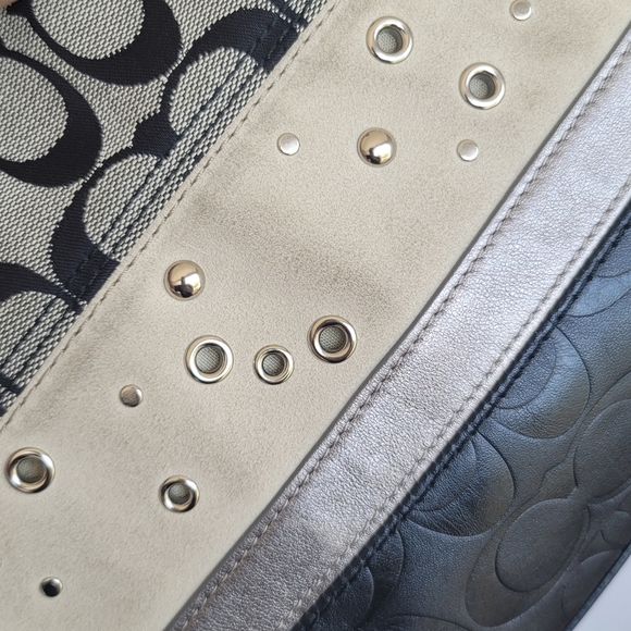 Coach Y2K Suede Jacquard Convertible Shoulder Bag (no. F13078) - Picture 6 of 9